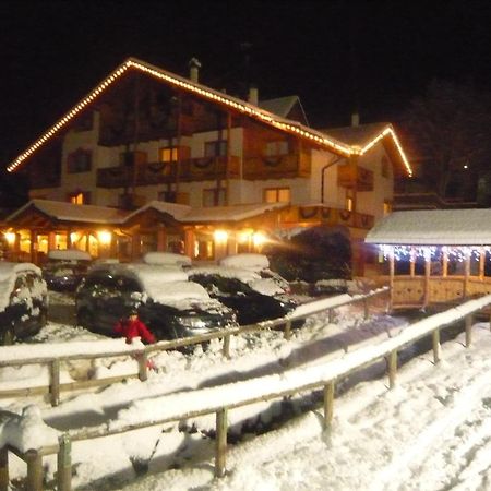 Active Hotel Gran Zebru' Cogolo Εξωτερικό φωτογραφία