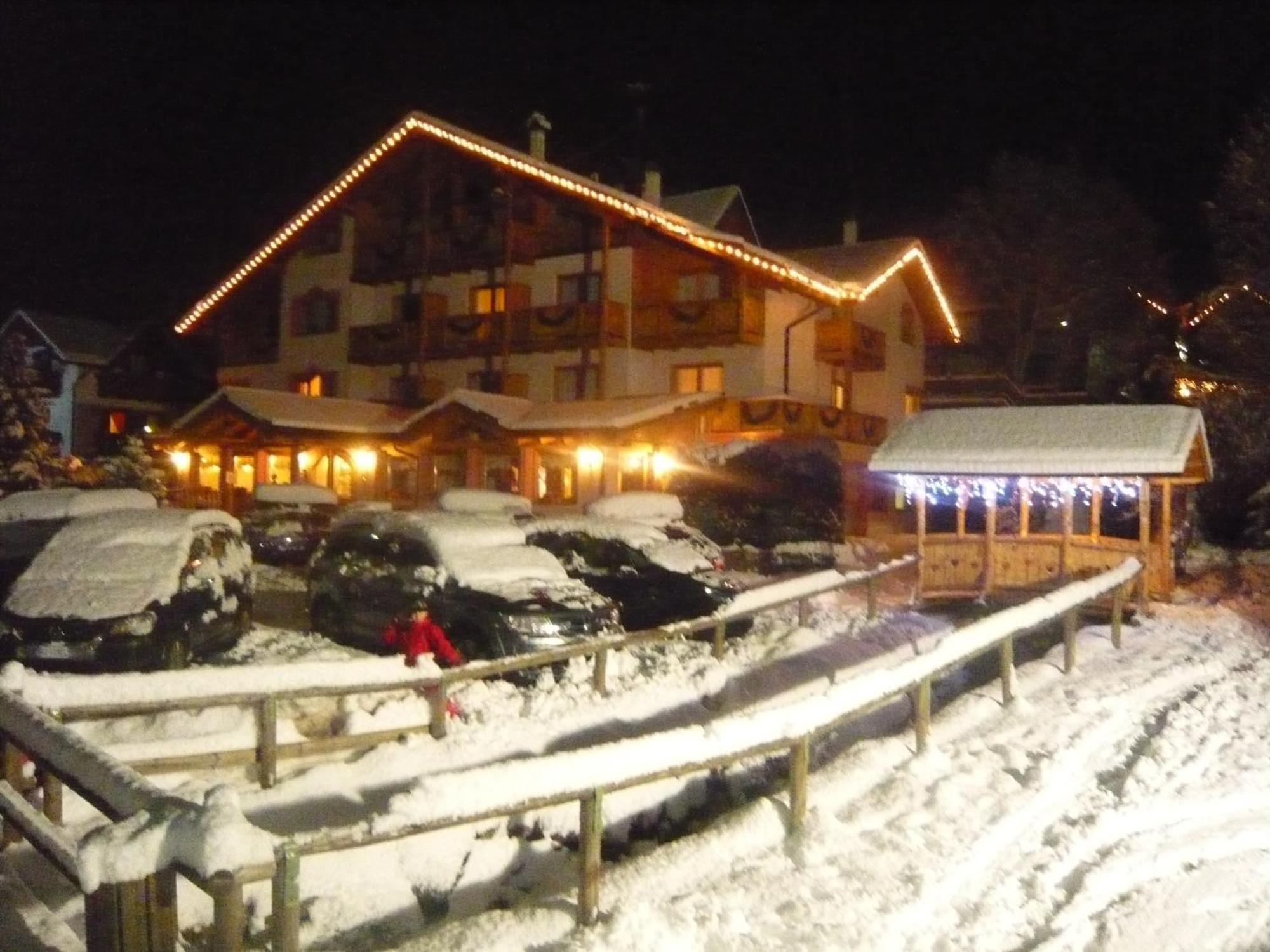 Active Hotel Gran Zebru' Cogolo Εξωτερικό φωτογραφία
